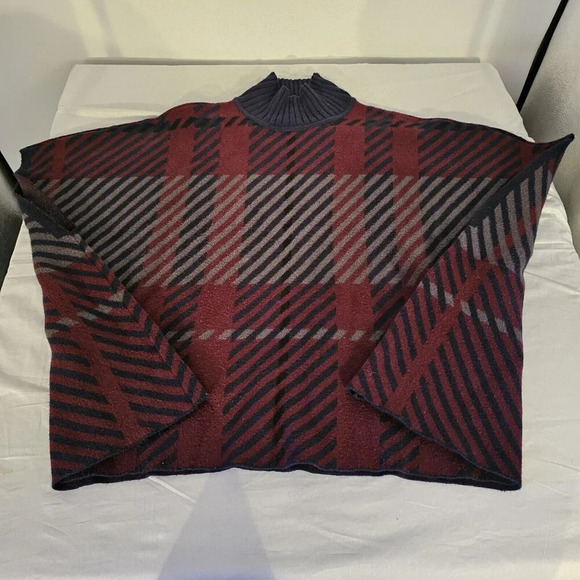 Ann Taylor Petite Plaid Poncho Womens XS/S Burgundy Blue Sweater Cottage - Picture 2 of 7